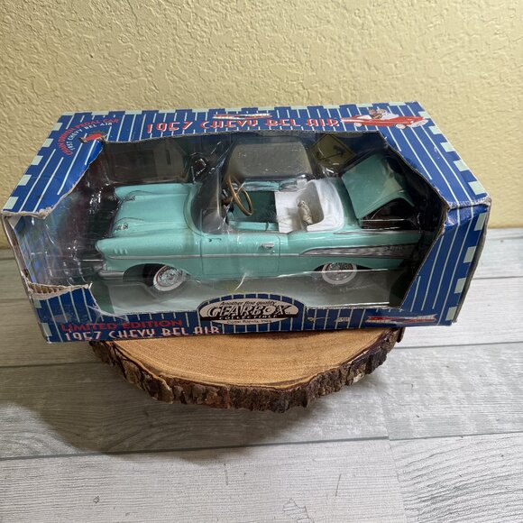 Vintage Chevy Bel Air Die Cast Car in Original Box, #675/5004. 1997 Read - Picture 1 of 12